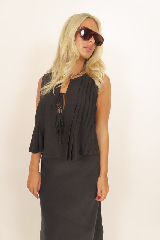 Pleated Tie Tank