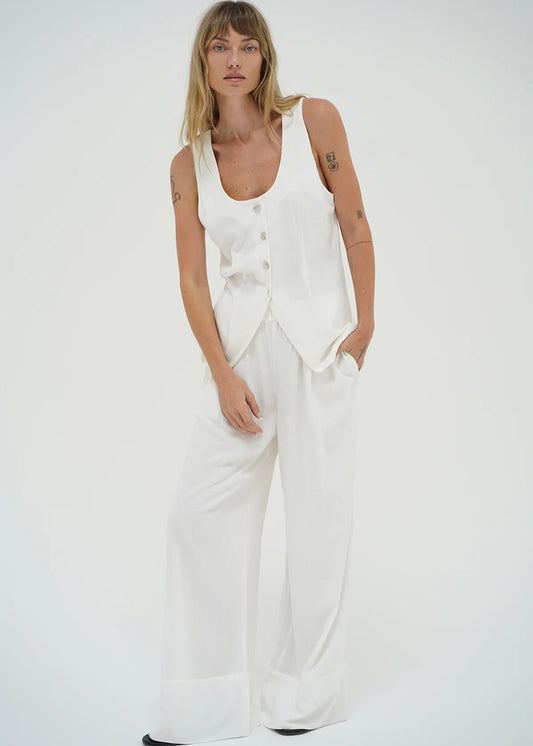 Kiana Linen Pull On Pant