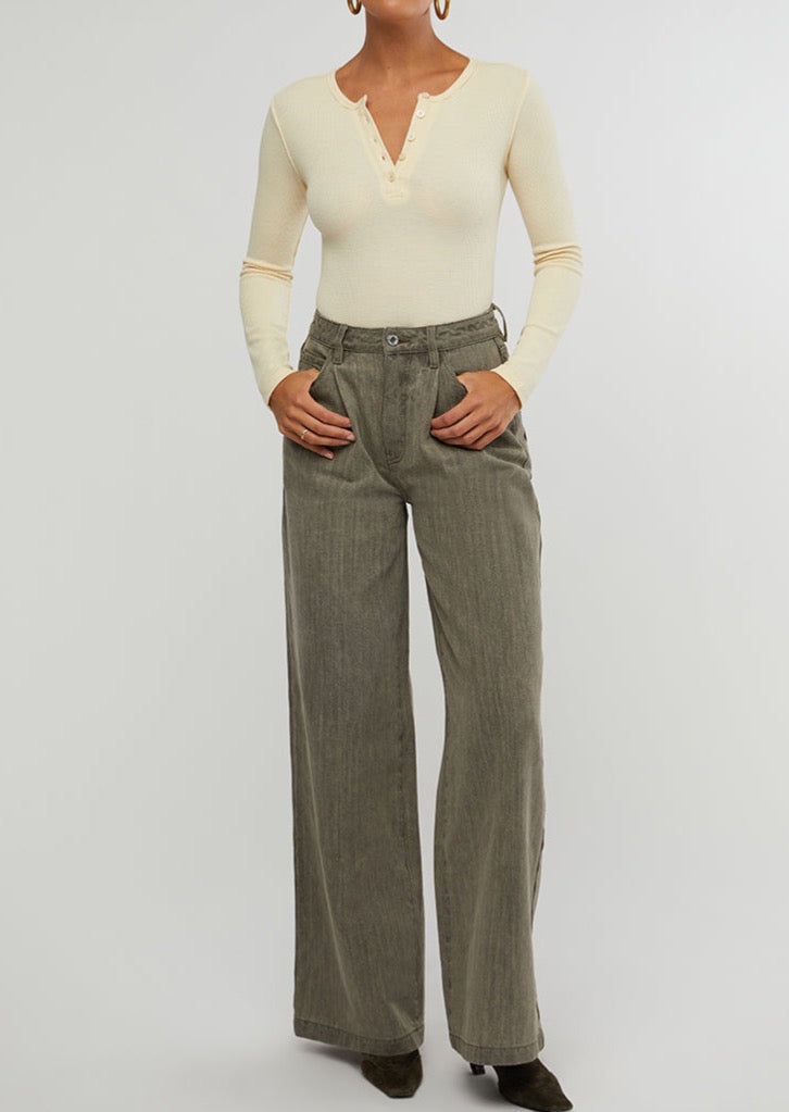 High Rise Pleated Wide Leg Pant