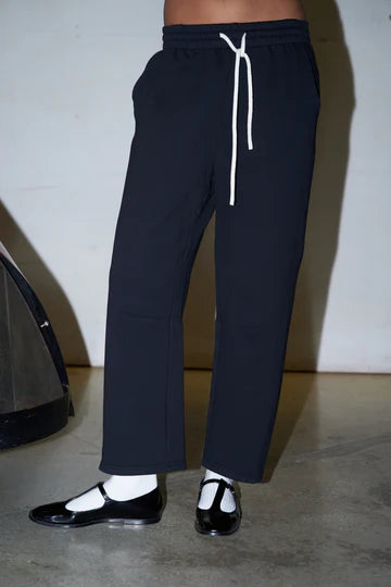 Fallon Structured Fleece Barrel Pant - Black