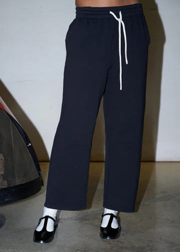 Fallon Structured Fleece Barrel Pant - Black